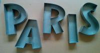 Corte de letras 3D en relieve para rotulación o señalización