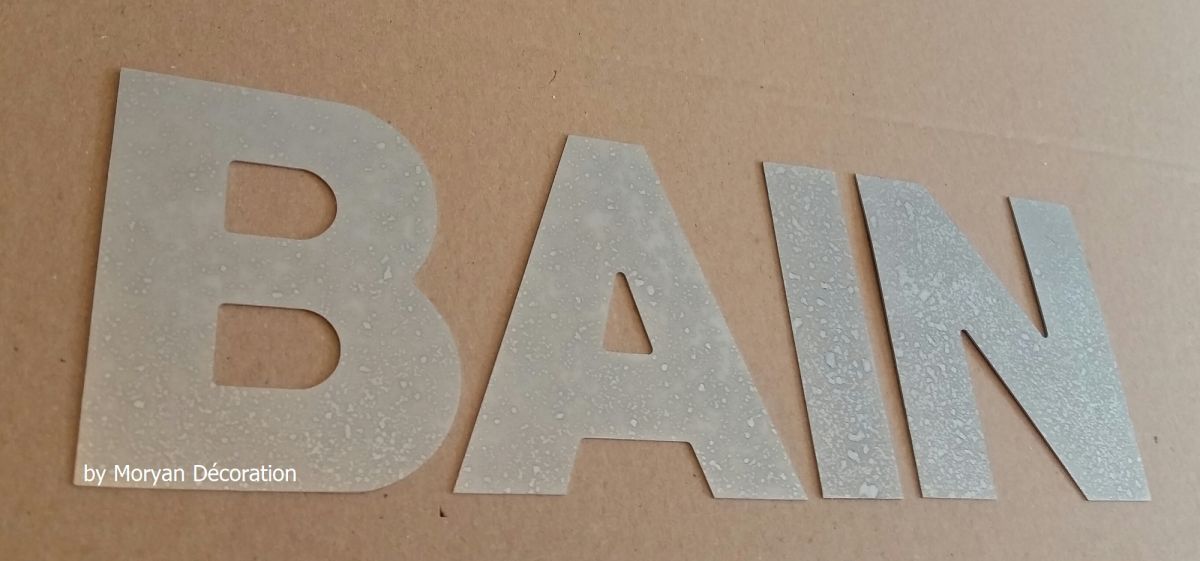 Letra decorativa de zinc BAIN 10 cm