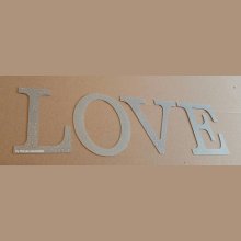 Letra decorativa de zinc LOVE 10 cm