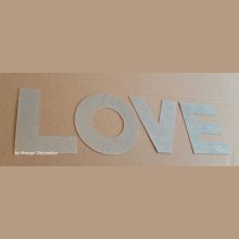 Letra decorativa de zinc LOVE 20 cm